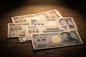 Japon-Yeni-dolar-karsisinda-2024-yilindan-bu-yana-en-dusuk-seviyesine-geriledi-featured