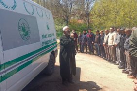 KKKA039dan-hayatini-kaybeden-gencin-cenaze-namazi-arac-basinda-kildirildi-featured