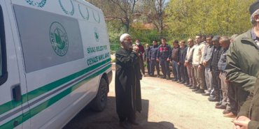 KKKA039dan-hayatini-kaybeden-gencin-cenaze-namazi-arac-basinda-kildirildi-featured