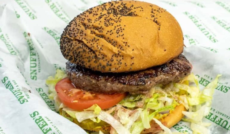 Koklu-Hamburger-Zinciri-12-Subeyi-Kapatiyor-featured