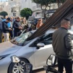 Korku-filmi-gibi-kaza-Insaat-demirleri-otomobile-saplandi-featured