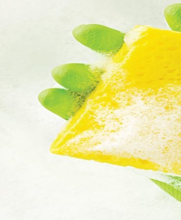 Lekeyi-yok-ederken-dogayi-tehdit-ediyor-featured