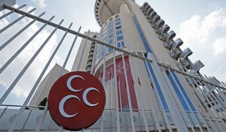 MHP-Genel-Merkezi-2-ilce-teskilatinin-feshetti-featured