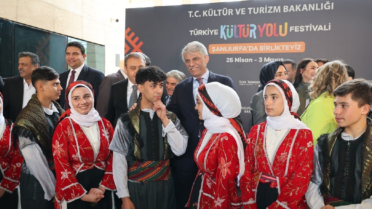 Mezopotamyanin-kalbinde-buyuk-bulusma-Sanliurfa-Kultur-Yolu-Festivali-basladi-featured
