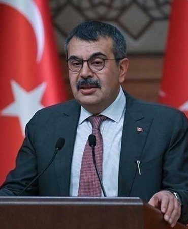 Milli-Egitim-Bakani-Yusuf-Tekin-acikladi-Okullara-yeni-guvenlik-sistemi-geliyor-featured