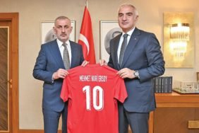 Milli-Futbolcular-Turkiye8217nin-Tanitim-Elcisi-Olacak-featured