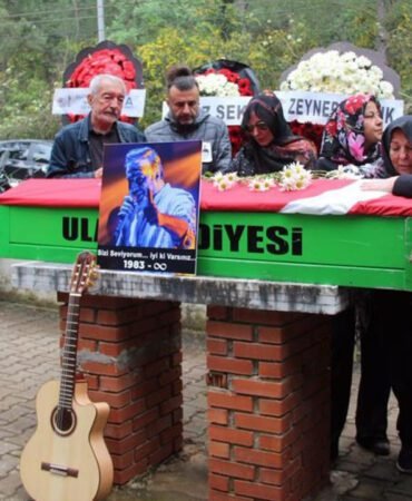 Muzisyen-Riza-Tamer-Sisman-Akyaka039da-topraga-verildi-featured