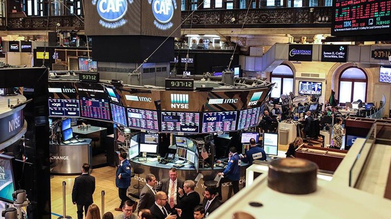 New-York-Borsasinda-Trump-Iyimserligi-ve-Veri-Destegiyle-Yukselis-featured