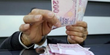 Ogretmen-Maaaslarindan-Buyuk-Miktarda-Usulsuzluk-Operasyonu-featured
