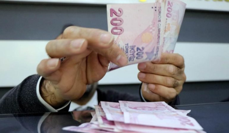 Ogretmen-Maaaslarindan-Buyuk-Miktarda-Usulsuzluk-Operasyonu-featured