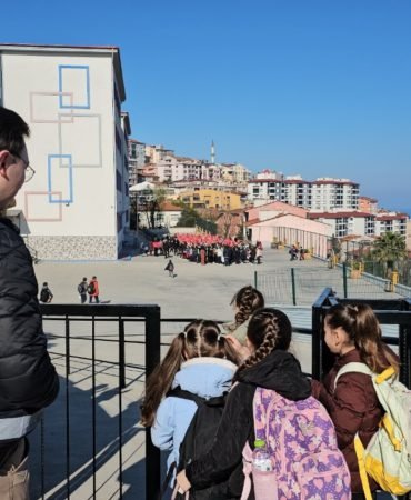 Okullarda-yeni-donem-Giris-cikislar-sinirlandirildi-featured