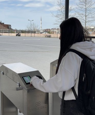 Okullarda-yeni-guvenlik-donemi-Ogrenci-girisinde-aileye-anlik-fotografli-bildirim-gidiyor-featured