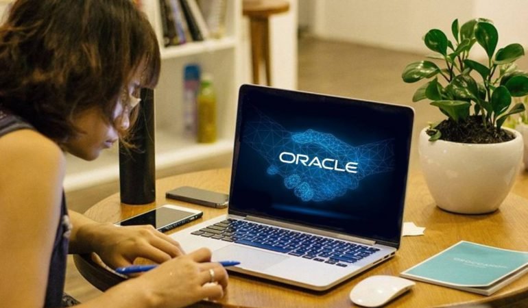 Oracle8217dan-dev-operasyon-Yapay-zeka-icin-30-bin-isten-cikarma-featured