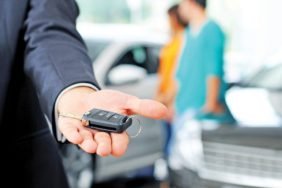 Otomotivde-Donusum-Martta-Elektrikli-ve-Ticari-Araclar-Guc-Kazandi-featured