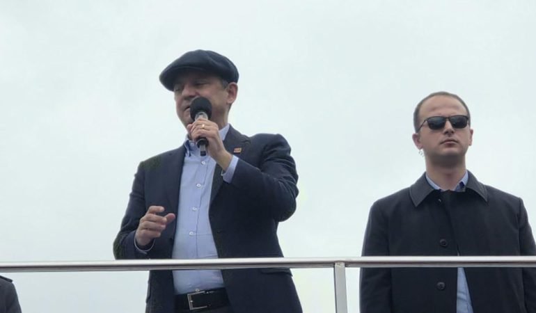 Ozgur-Ozel8217den-Kutahya8217da-Erken-Secim-Cagrisi-ve-Sert-Rest-featured