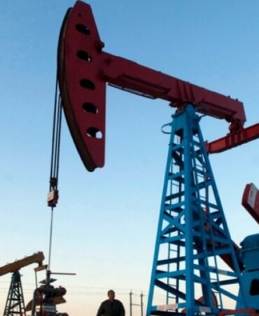 Petrol-Fiyatlari-Hurmuz-Bogazi-Ablukasiyla-Firladi-featured-1