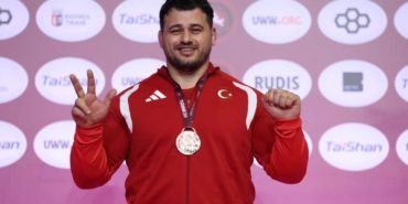Riza-Kayaalp-Kirilmaz-denilen-bir-rekoru-kirdim-featured