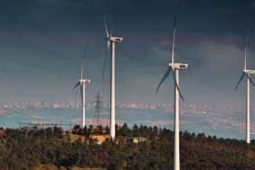 Ruzgar-enerjisinde-rekor-yil-Turkiye-16-gigavat-esigine-geldi-featured
