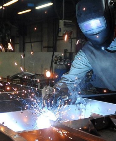 Sanayide-karliliklar-asindi-diyen-is-dunyasi-Istihdam-ve-maliyet-yukune-destek-lazim-featured