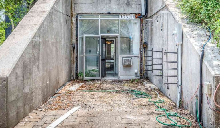 Savasta-siginak-olarak-kullanilmisti-5.-kez-satisa-cikti-featured