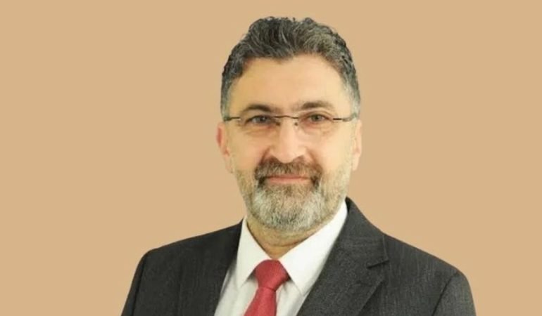 Serik-Belediye-Baskani-Kadir-Kumbul-CHP039den-istifa-etti-featured