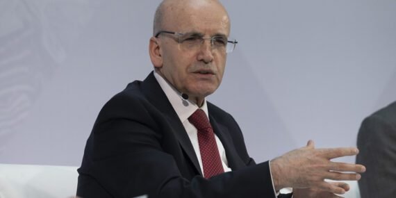 Şimşek'ten IMF ve Dünya Bankası değerlendirmesi: Türkiye güçlü ve dayanıklı bir ekonomiye sahip