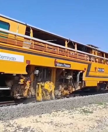 Sinir-Hattindaki-350-km8217lik-Demiryolu-Trafige-Acildi-featured