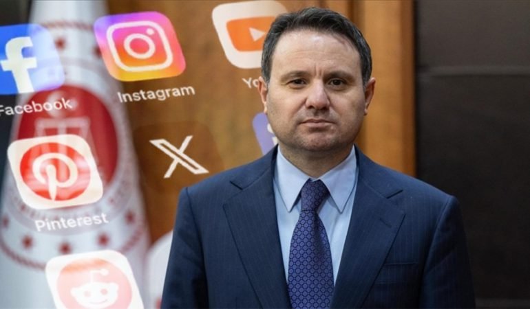 Sosyal-Medyada-Yeni-Donem-Kimlik-Dogrulamasi-Sart-Oluyor-featured