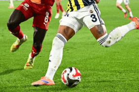 Super-Lig8217de-Sampiyonluk-Yarisi-Son-6-Macta-Derbi-Heyecani-featured
