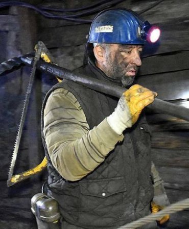 TTK039da-yeni-donem-Maden-iscilerine-yas-siniri-geliyor-featured