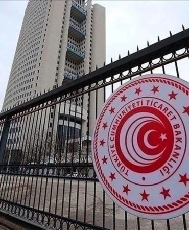 Ticaret-Bakanligi039ndan-50-milyon-TL039lik-denetim-15-hesap-kapatildi-featured