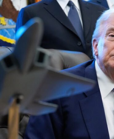 Trump: Düşürülen Uçaklar İran ile Diyaloğu Durdurmayacak 7 Trump-Dusurulen-Ucaklar-Iran-ile-Diyalogu-Durdurmayacak-featured