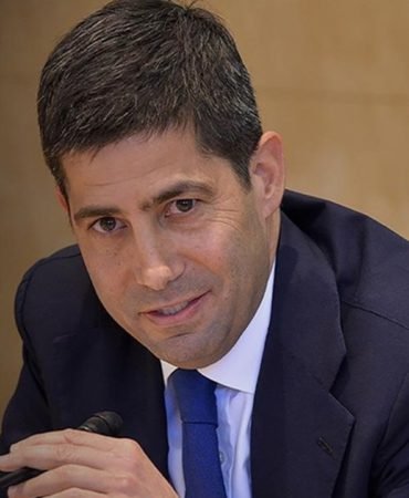 Trumpin-Fed-adayi-Warshin-serveti-dikkat-cekti-featured