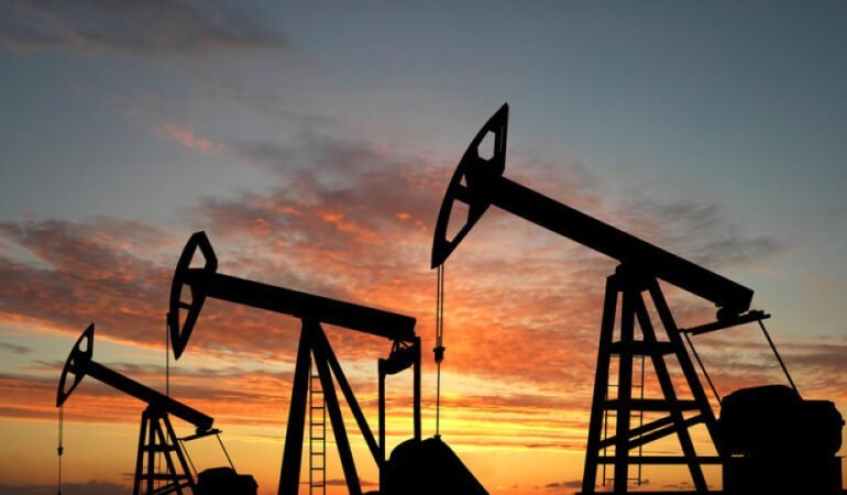 Trumpin-Iran-mesajlari-petrol-fiyatlarini-yukari-tasidi-featured