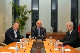 Turizmde-Onemli-Adimlar-Bakan-Ersoy-Avrupa8217nin-Tur-Devleriyle-Bulustu-featured
