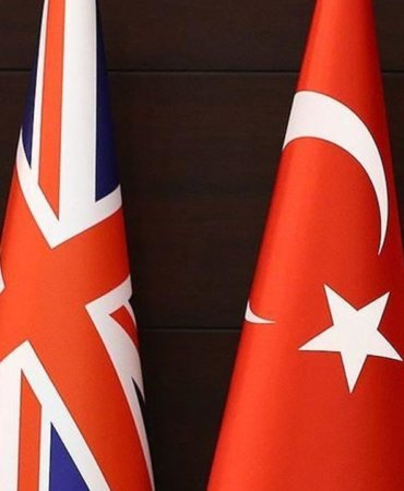 Turkiye-Ingiltere-iliskilerinde-kritik-adim-Imzalar-atildi-featured