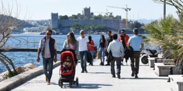 Türkiye genelinde sıcaklıklar 6 derece artacak: Toz taşınımı uyarısı yapıldı 1 Turkiye-genelinde-sicakliklar-6-derece-artacak-Toz-tasinimi-uyarisi-yapildi-featured