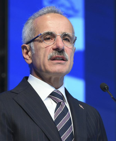 Turkiye039de-jet-yakiti-sorunu-var-mi-Bakan-Uraloglu-yanitladi-featured