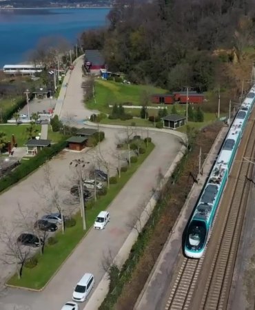 Turkiye039nin-ilk-hizli-treni-saatte-225-kilometre-hiza-ulasti-featured
