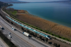 Turkiye039nin-ilk-hizli-treninden-kritik-esik-225-kilometre-hiza-ulasti-featured