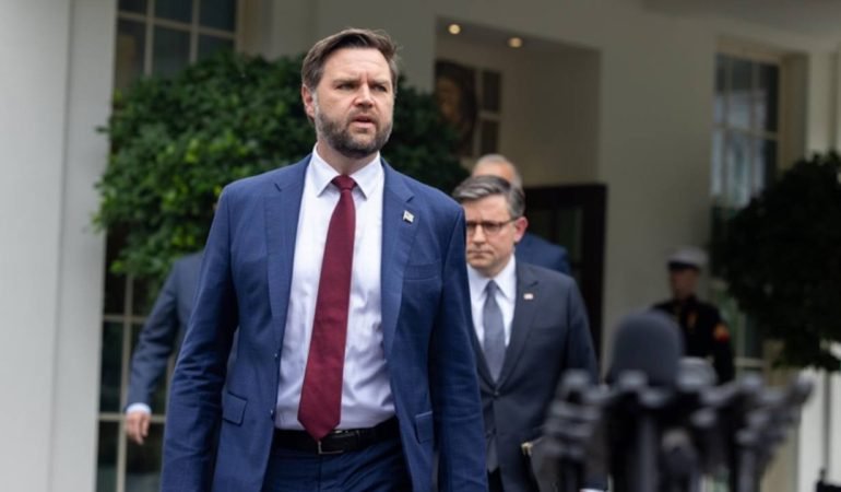 Vance-Pakistan8217da-Tarihi-Ziyaret-Basliyor-featured