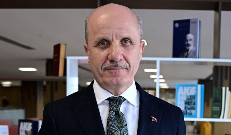 YOK-Baskani-Duyurdu-Universitelerde-Yeni-Bolumler-Aciliyor-featured