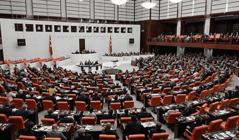 Yeni-Yargi-Paketi-Meclis-Gundemi-ve-Adalet-Bakani8217ndan-Aciklamalar-featured