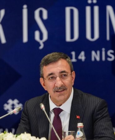 Yilmaz-Kazakistan039la-karsilikli-yatirimlari-artirmayi-hedefliyoruz-featured