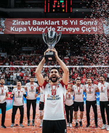 Ziraat Bankkart 16 Yıl Sonra Kupa Voley’de Zirveye Çıktı 5 Ziraat-Bankkart-16-Yil-Sonra-Kupa-Voleyde-Zirveye-Cikti-gemini