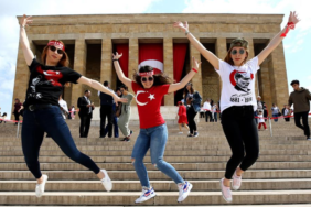 19-Mayis-Resmi-Tatil-mi-18-Mayis-Okullar-Acik-Olacak-featured