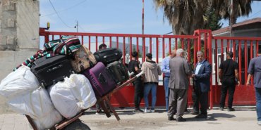 Akcakale-Sinir-Kapisi8217nda-Pasaportlu-Gecisler-Yeniden-Acildi-featured