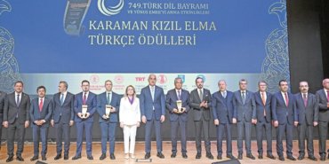 Bakan-Ersoy-Diline-sahip-cikan-millet-gelecegine-de-sahip-cikar-featured