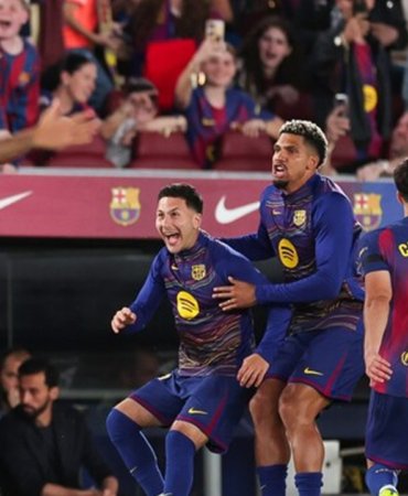 Barcelona-La-Liga8217da-29.-Sampiyonlugunu-Ilan-Etti-featured