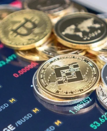 Bitcoin-fiyati-Trump-uyarisiyla-77-bin-dolarin-altina-dustu-featured